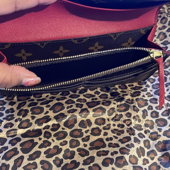 LIKE-NEW Louis Vuitton Monogram Emily Long Bifold Wallet. Date Code - CA3099 - Picture 15 of 16